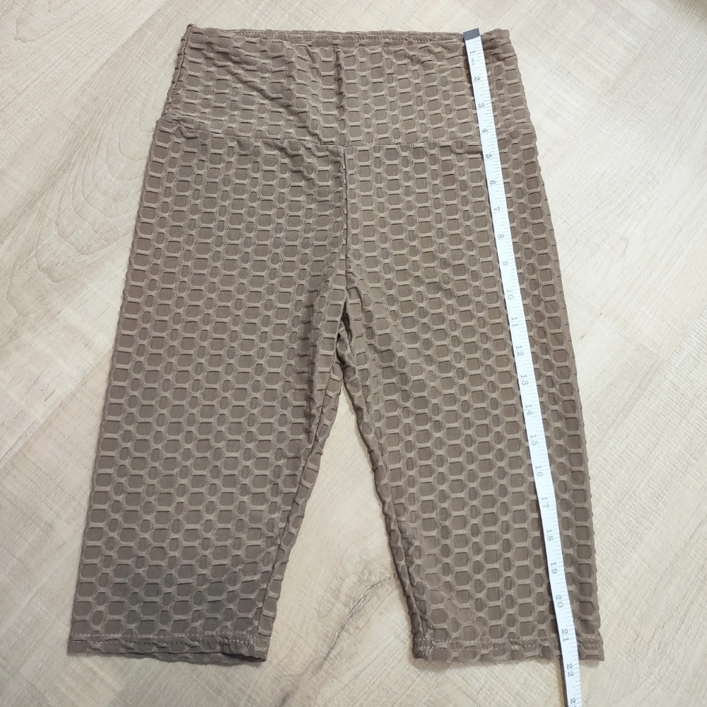 Dreamsicle Women's Tan Textured Biker Shorts Size S/M